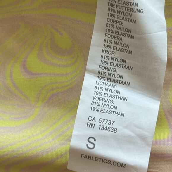 Fabletics Harlow Reversible Medium Impact Sports Bra - Picture 3 of 6